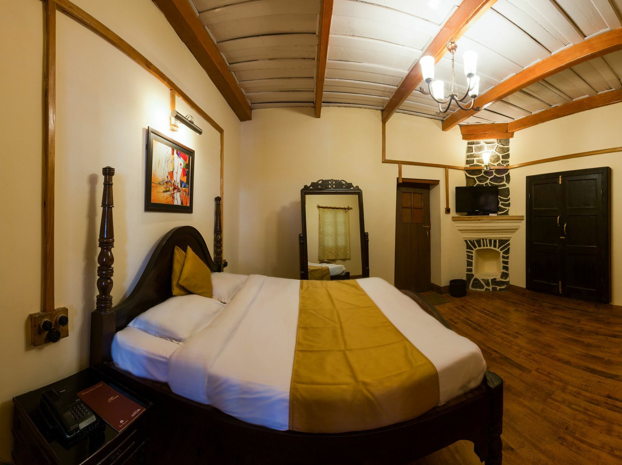 נייניטל Himalaya Hotel מראה חיצוני תמונה
