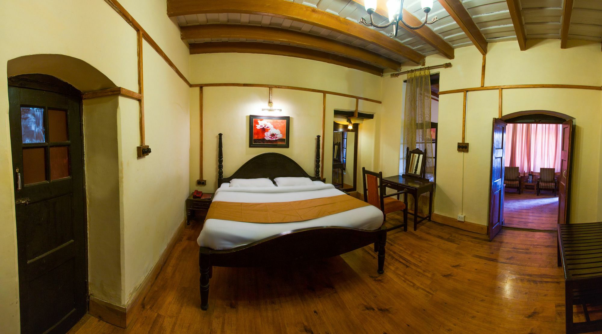 נייניטל Himalaya Hotel מראה חיצוני תמונה